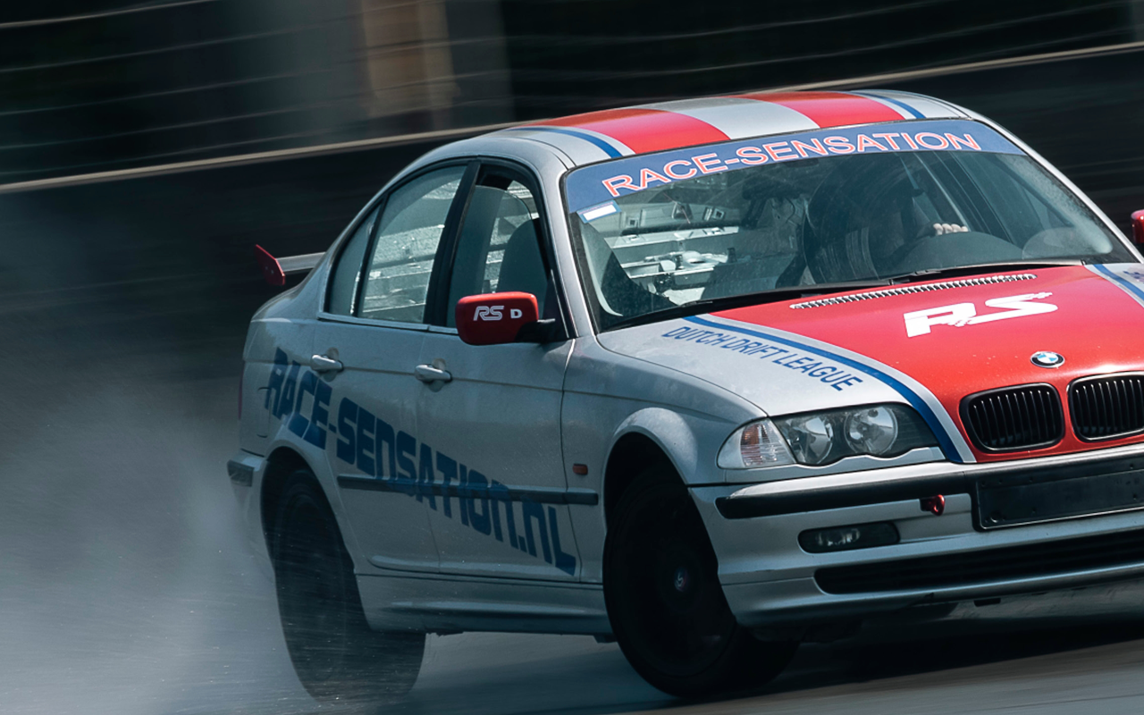BMW 325l sportief rijgenot en klassieke elegantie bij Race Sensation