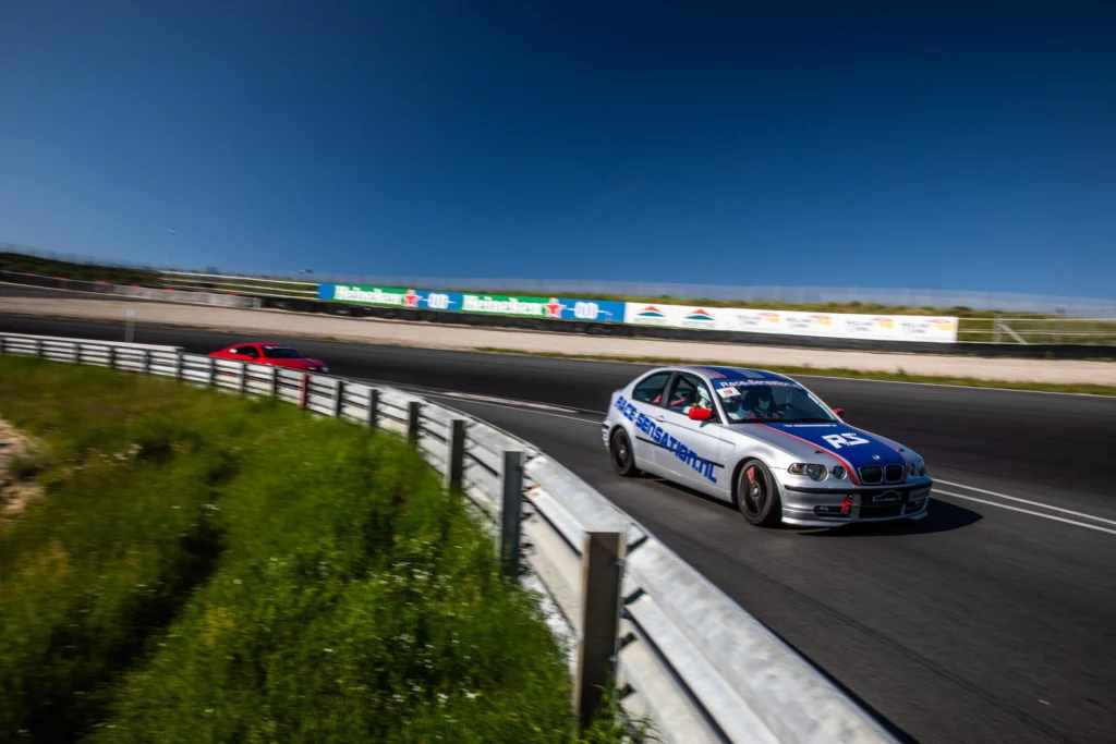 Racen op circuit Zandvoort