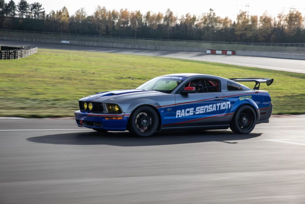 Exclusieve sport auto’s op het circuit bij Race Sensation