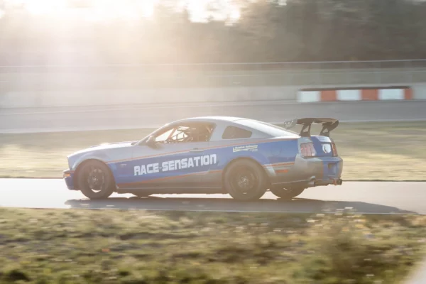 Meerijden in een Mustang - Afbeelding 4