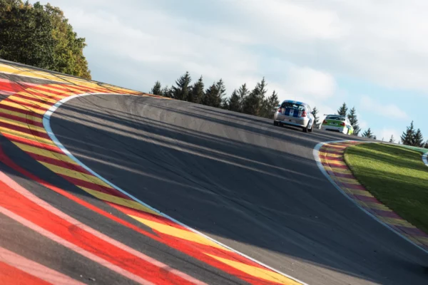 Meerijden op Nordschleife in een BMW